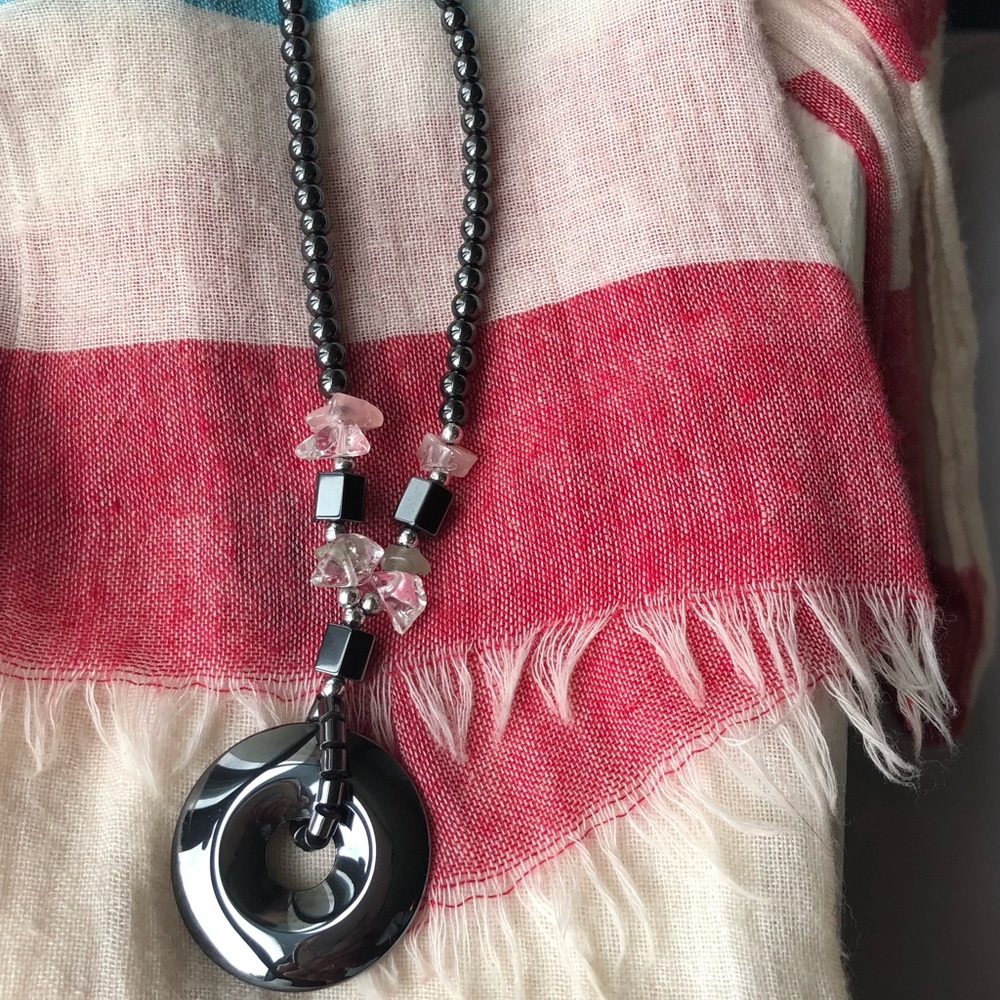 Beautiful statement necklace - Picture 2 of 5